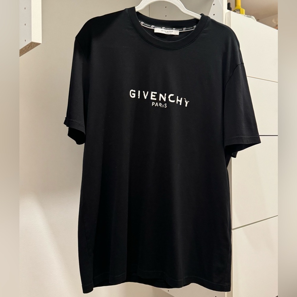 GIVENCHY T-Shirt
